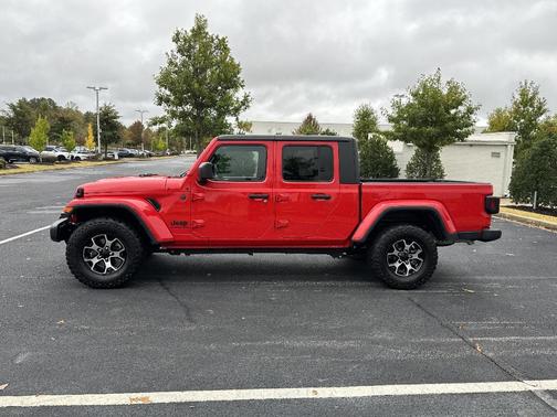 2023 Jeep Gladiator Sport