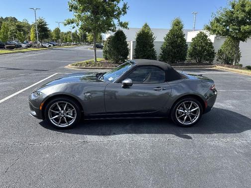 2022 Mazda MX-5 Miata Grand Touring