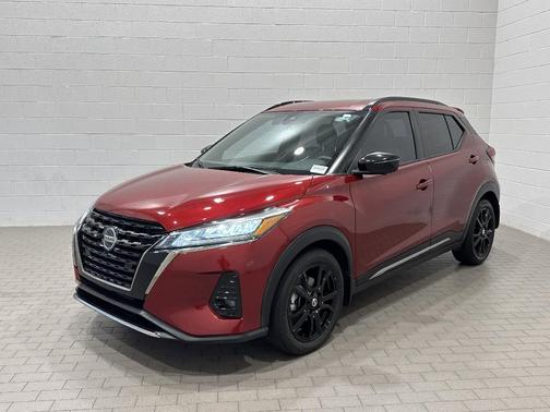 2021 Nissan Kicks SR