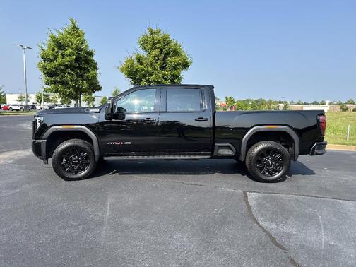 2024 GMC Sierra 2500 AT4