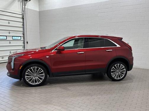 2024 Cadillac XT4 Premium Luxury