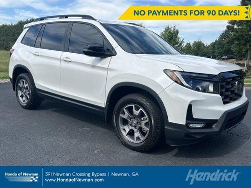 Platinum White Pearl 2023 Honda Passport TrailSport