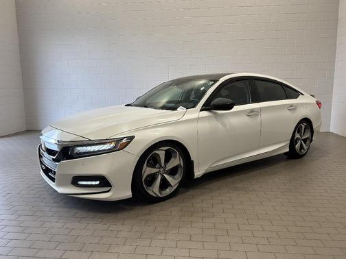 2020 Honda Accord Touring 2.0T