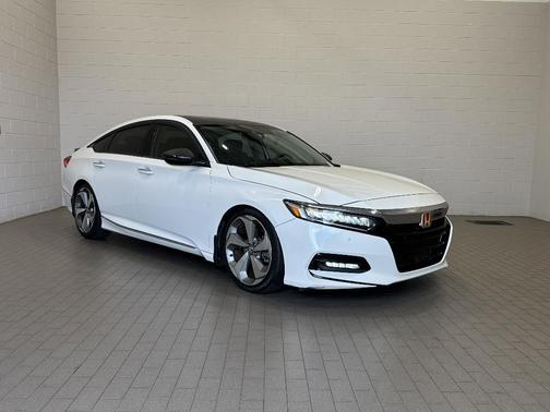 2020 Honda Accord Touring 2.0T