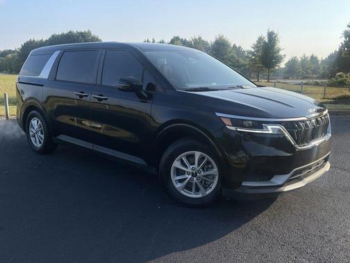 2022 Kia Carnival LXS