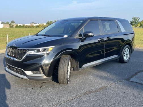 2022 Kia Carnival LXS