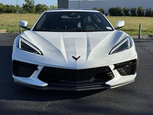 2024 Chevrolet Corvette Stingray w/2LT