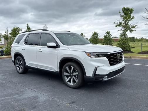 2025 Honda Pilot Touring