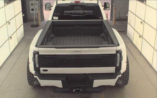 2025 Ford F-450 Platinum