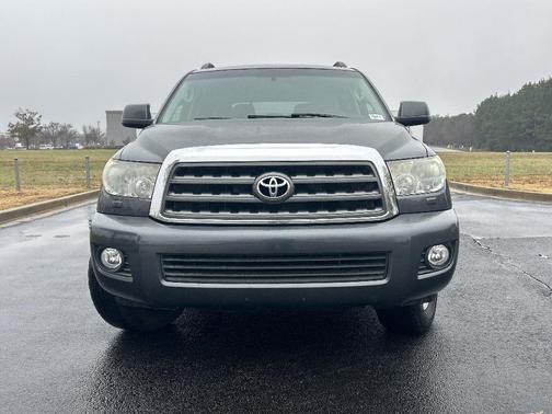 2016 Toyota Sequoia SR5