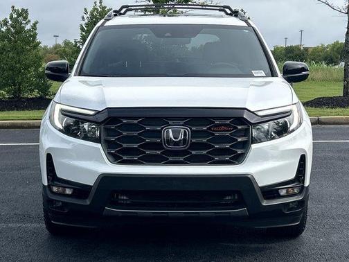 Platinum White Pearl 2023 Honda Passport TrailSport