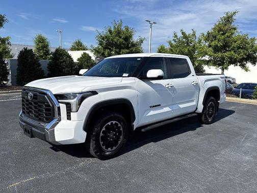 2025 Toyota Tundra SR5