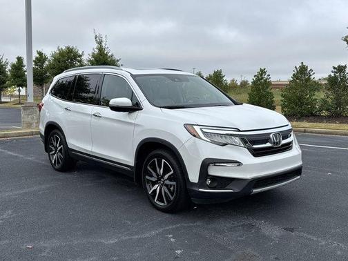 2022 Honda Pilot Touring 7-Passenger