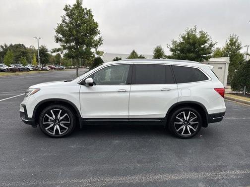 2022 Honda Pilot Touring 7-Passenger