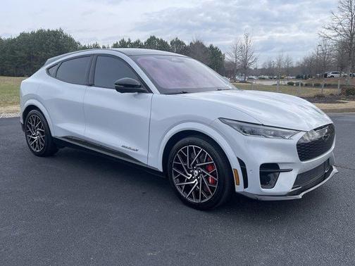 2022 Ford Mustang Mach-E GT