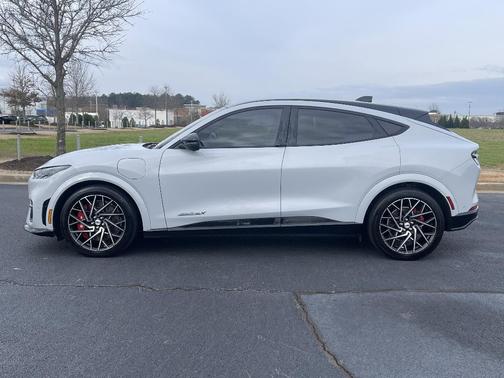 2022 Ford Mustang Mach-E GT