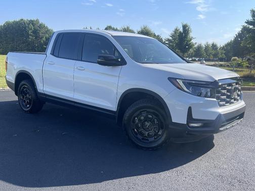 2025 Honda Ridgeline TrailSport+