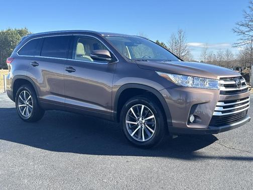 2017 Toyota Highlander XLE