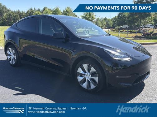 Black 2023 Tesla Model Y Long Range