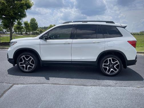 2023 Honda Passport Elite