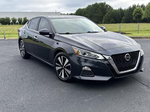 2021 Nissan Altima 2.5 SV