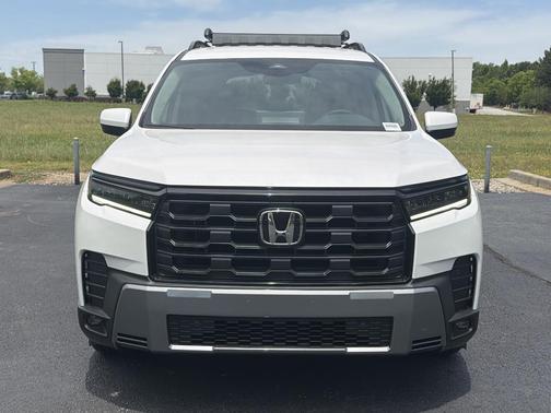 Platinum White Pearl 2026 Honda Pilot EX-L
