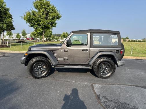 2019 Jeep Wrangler Sport