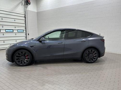 2023 Tesla Model Y Performance