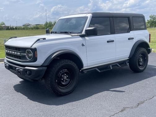 2023 Ford Bronco Black Diamond