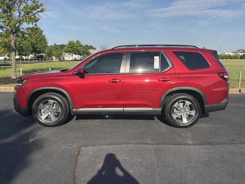 Radiant Red Metallic II 2026 Honda Pilot EX-L