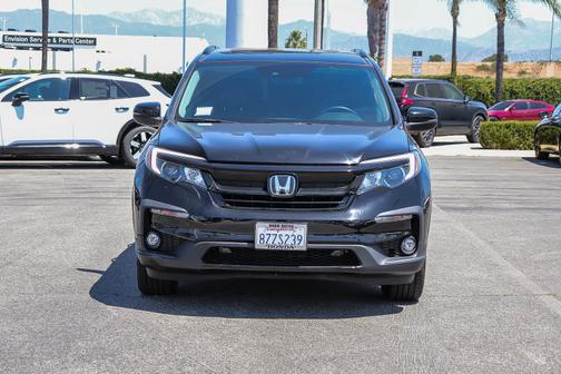 Crystal Black Pearl 2022 Honda Pilot