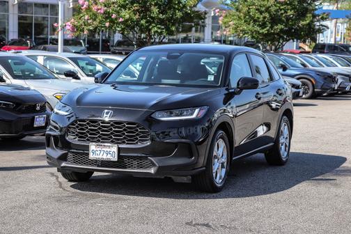 Crystal Black Pearl 2024 Honda HR-V