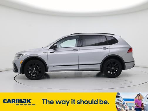 2022 Volkswagen Tiguan SE R-Line Black