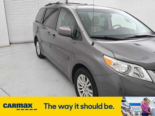 2013 Toyota Sienna XLE