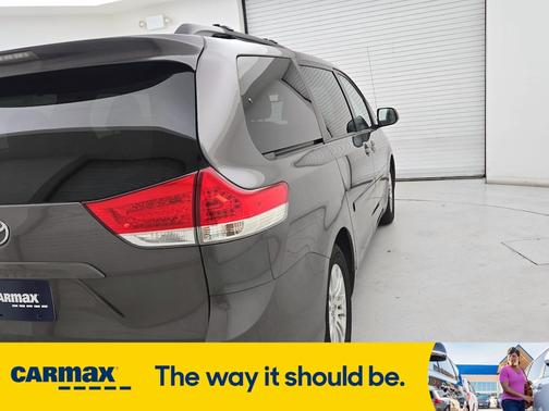 2013 Toyota Sienna XLE