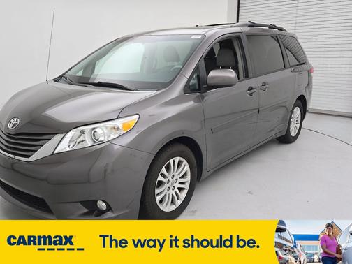 2013 Toyota Sienna XLE