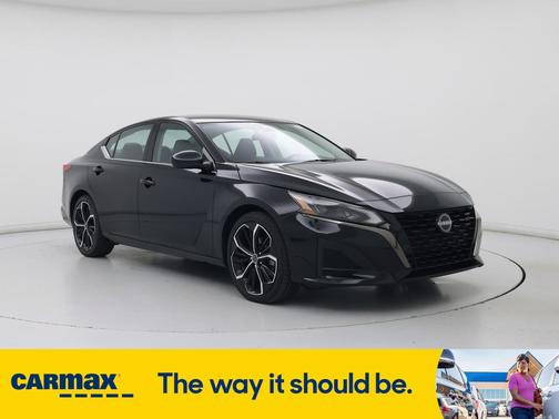 2023 Nissan Altima SR