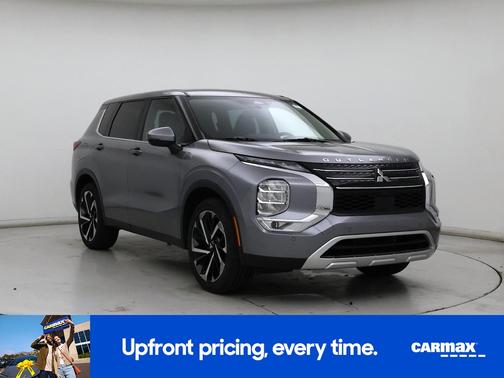 2023 Mitsubishi Outlander SE