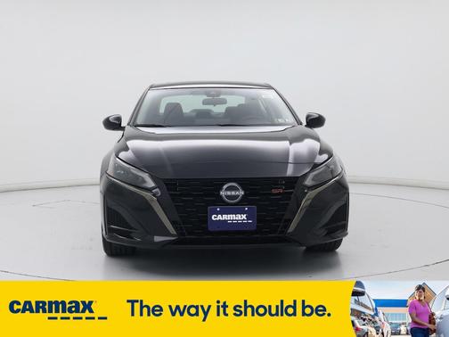 2023 Nissan Altima SR