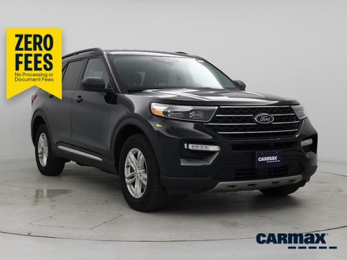 Black 2022 Ford Explorer XLT
