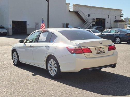 White 2015 Honda Accord EX-L