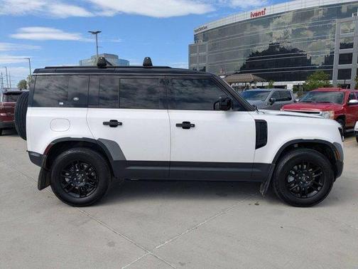 Fuji White 2023 Land Rover Defender 110 SE