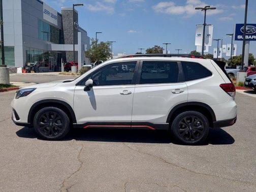 Crystal White Pearl 2024 Subaru Forester Sport