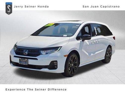 Platinum White Pearl 2026 Honda Odyssey Sport-L