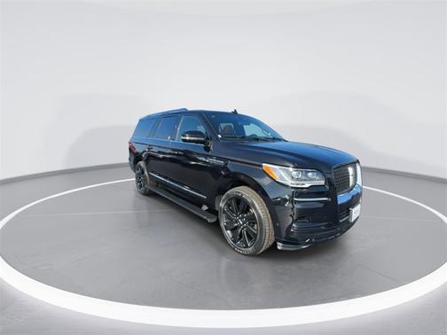 2023 Lincoln Navigator L Reserve