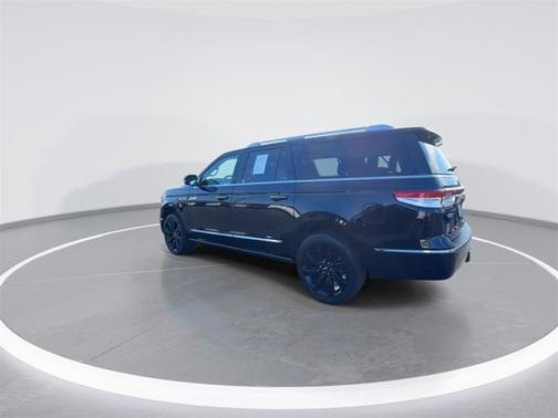 2023 Lincoln Navigator L Reserve