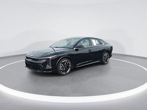 Aurora Black Pearl 2025 Kia K4 GT-Line