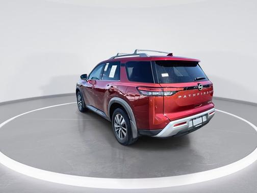 Scarlet Ember 2024 Nissan Pathfinder SL