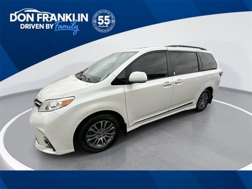 2019 Toyota Sienna L