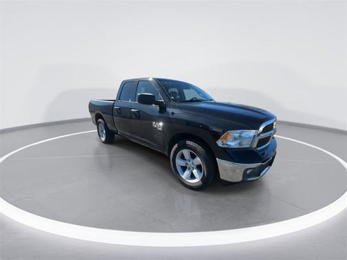 2024 RAM 1500 SLT